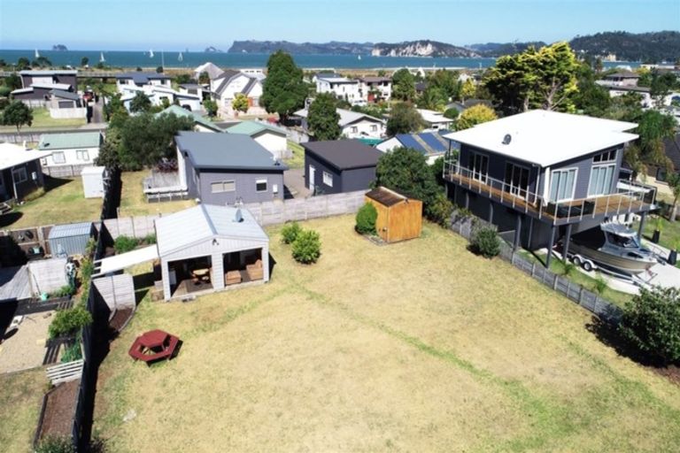 Photo of property in 3 Clipper Place, Whitianga, 3510