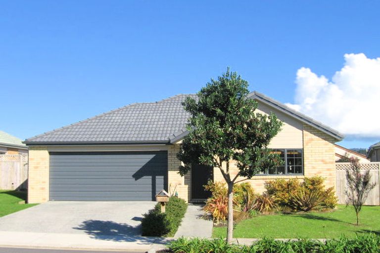 Photo of property in 39 Espalier Drive, Henderson, Auckland, 0612