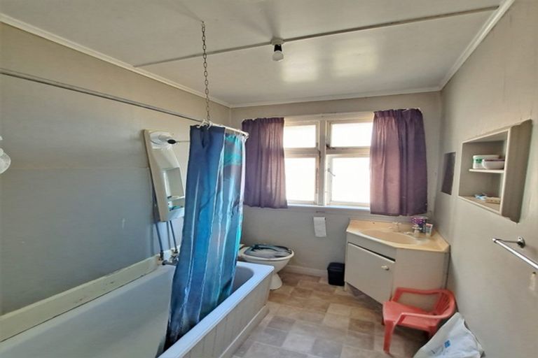 Photo of property in 2 Centennial Avenue, Balclutha, 9230