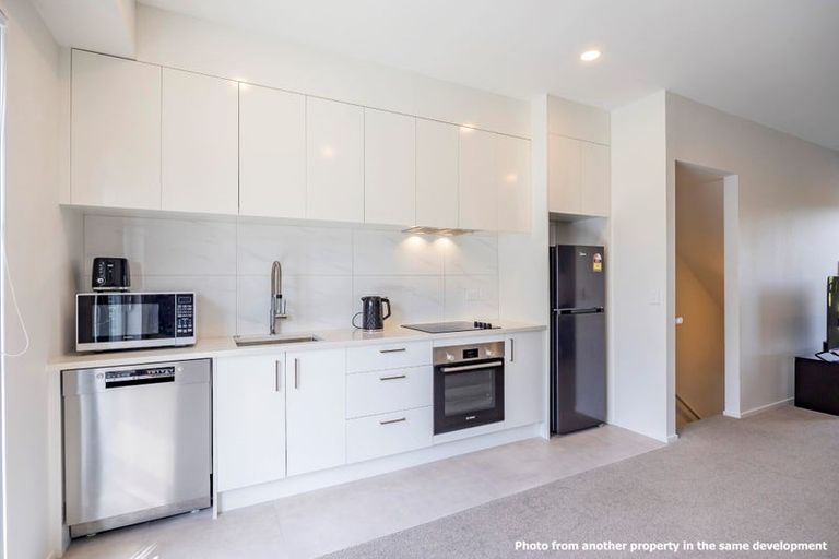 Photo of property in 57a Edmonton Road, Henderson, Auckland, 0612