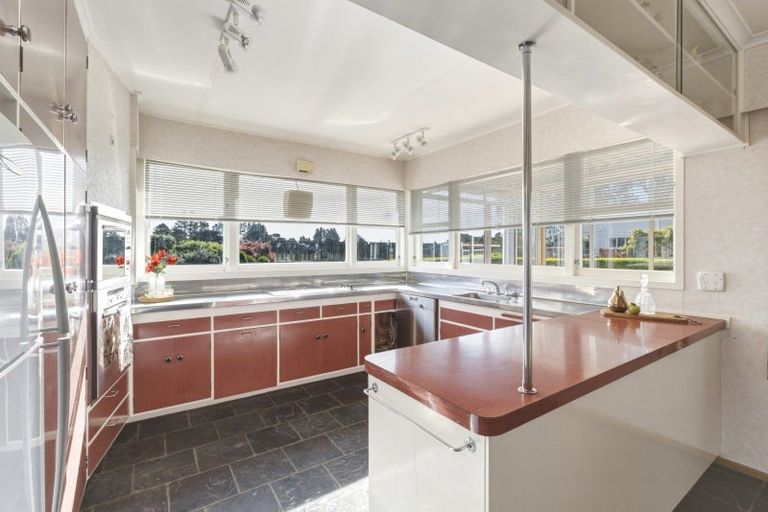 Photo of property in 31 Hawkestone Road, Marton, 4710