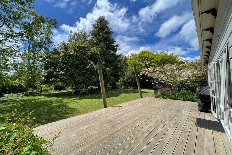 Photo of property in 22 Walkers Road, Longburn, Palmerston North, 4477