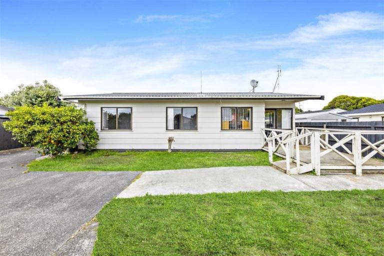 Photo of property in 1/41 Station Road, Takanini, 2112