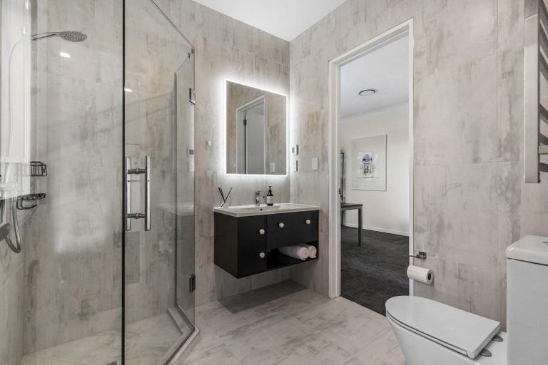 Photo of property in 45 Pohutukawa Parade, Riverhead, 0820