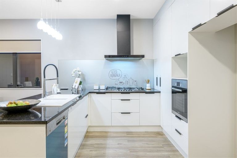 Photo of property in 18 Kano Way, Hobsonville, Auckland, 0616