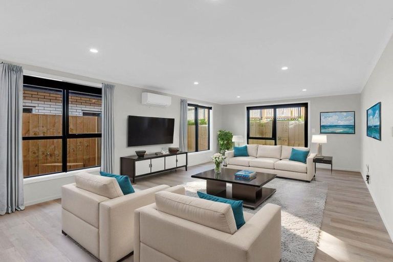 Photo of property in 7 Waruhia Crescent, Rototuna North, 3281