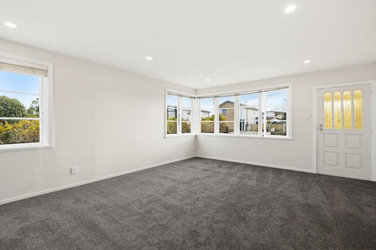 Photo of property in 16 Boyne Avenue, Northcote, Christchurch, 8052