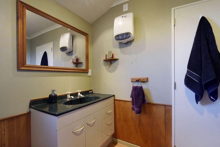 Photo of property in 8 Longfields Road, Brightwater, 7022