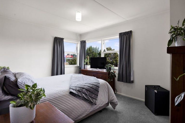 Photo of property in 73 Rata Street, Inglewood, 4330