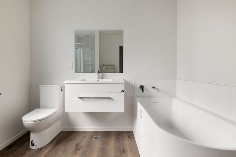 Photo of property in 23 Quentin Drive, Hamilton Lake, Hamilton, 3204