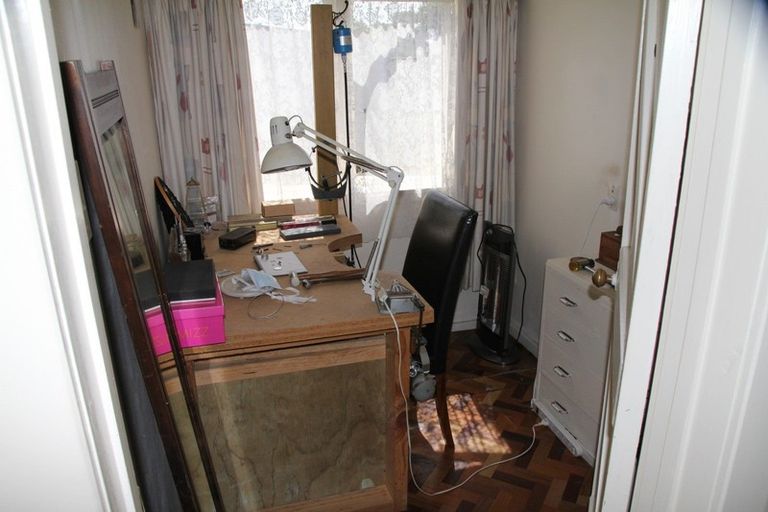 Photo of property in 105 Queen Street, Westport, 7825