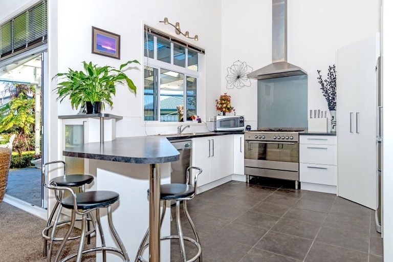 Photo of property in 4 Joshua Lane, Lytton West, Gisborne, 4010