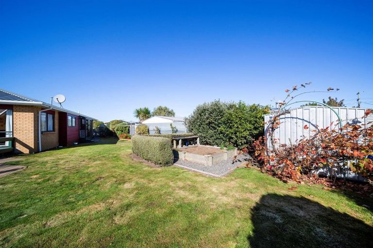 Photo of property in 1 Albert Street, Hawera, 4610