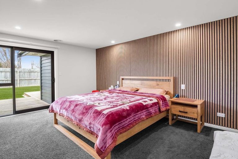 Photo of property in 44 Freedom Drive, Kelvin Grove, Palmerston North, 4414