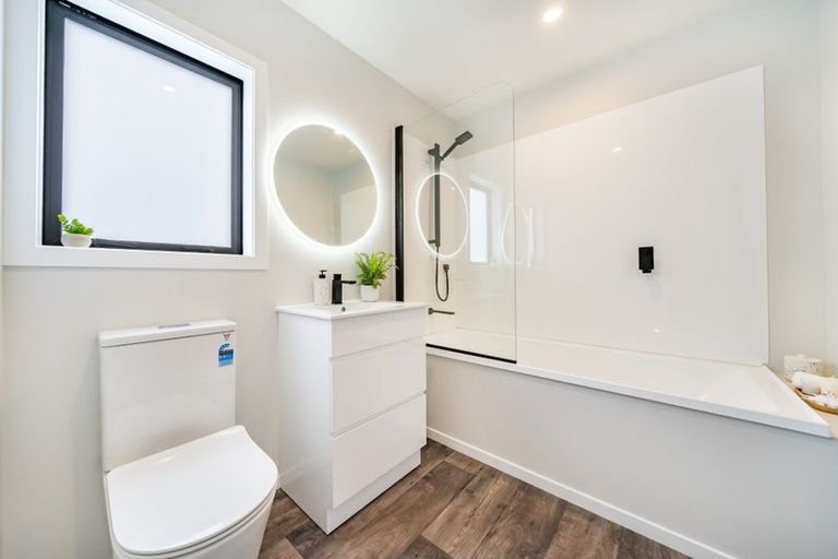 Photo of property in 42b Moeraki Road, Maoribank, Upper Hutt, 5018