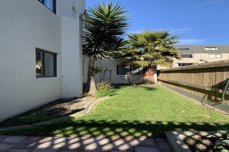 Photo of property in 264 Barbadoes Street, Christchurch Central, Christchurch, 8011