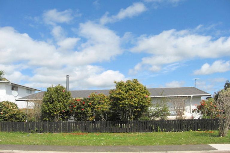 Photo of property in 2 Hilton Avenue, Whitianga, 3510