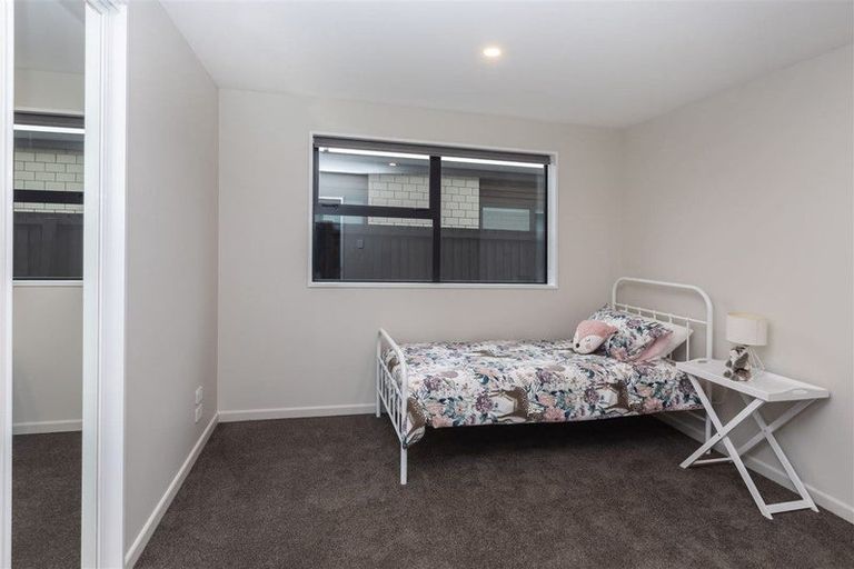 Photo of property in 4 Lussa Close, Broomfield, Christchurch, 8042