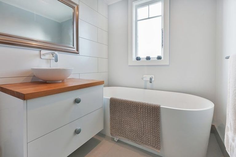 Photo of property in 23 Brandon Road, Glen Eden, Auckland, 0602