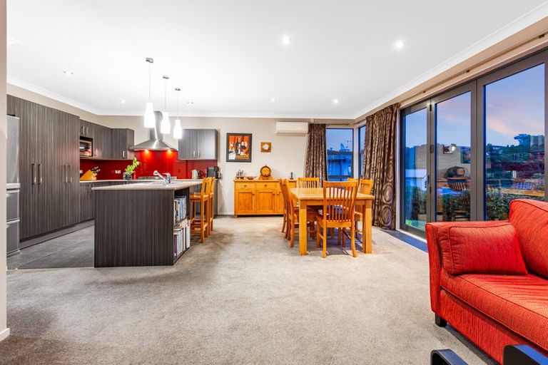 Photo of property in 114 Navigation Drive, Whitby, Porirua, 5024