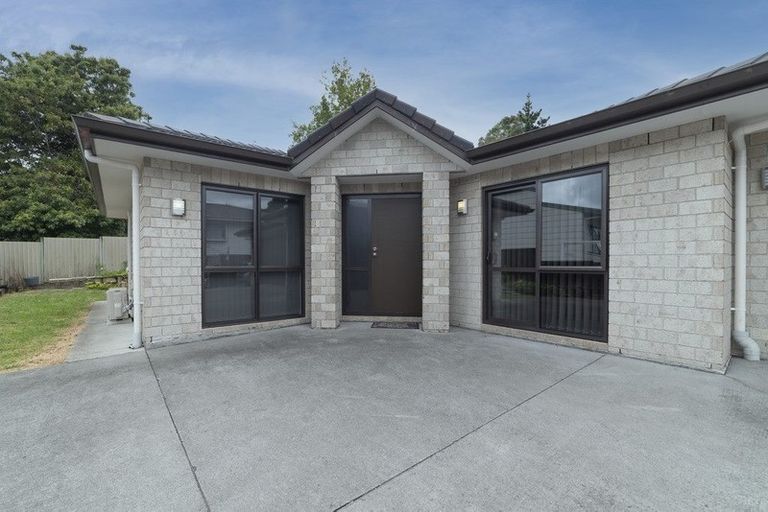 Photo of property in 36 Great South Road, Manurewa, Auckland, 2102