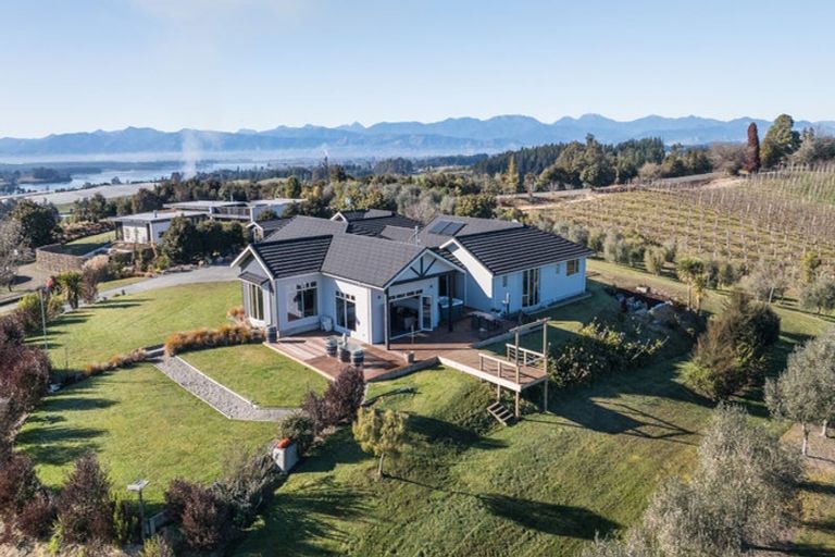 Photo of property in 19 Petra Way, Upper Moutere, 7173