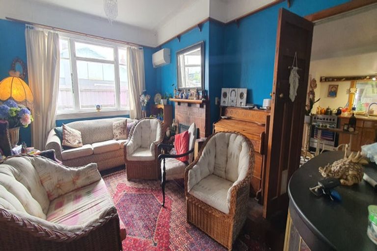 Photo of property in 9 Edward Street, Waimate, 7924