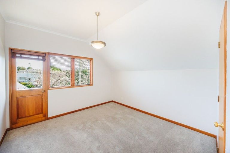Photo of property in 75b Jickell Street, Hokowhitu, Palmerston North, 4410