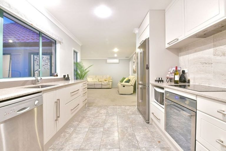 Photo of property in 72 Island View Drive, Gulf Harbour, Whangaparaoa, 0930