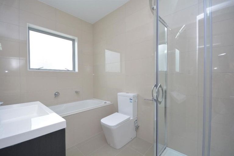 Photo of property in 8 Brumbie Way, Karaka, Papakura, 2113