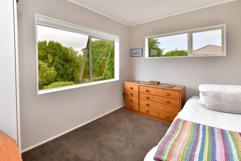 Photo of property in 2a Melia Place, Stanmore Bay, Whangaparaoa, 0932