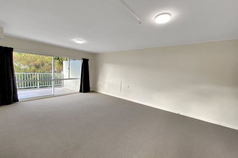 Photo of property in 95 Farmer Crescent, Taita, Lower Hutt, 5011