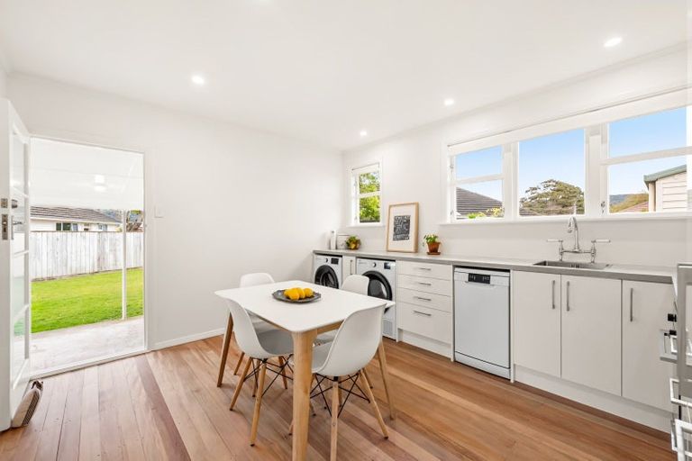 Photo of property in 4 Barsi Grove, Avalon, Lower Hutt, 5011