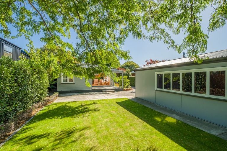 Photo of property in 30 Hinemoa Street, Spreydon, Christchurch, 8024