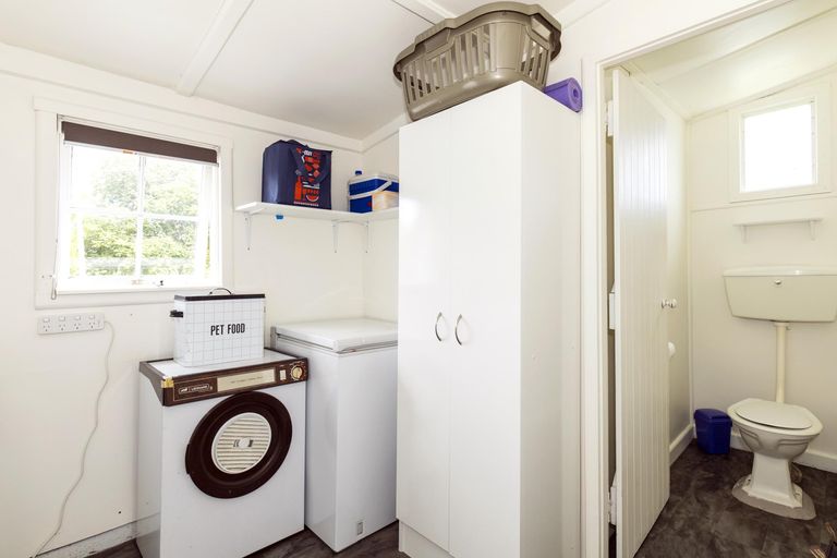 Photo of property in 2 Harris Street, Geraldine, 7930