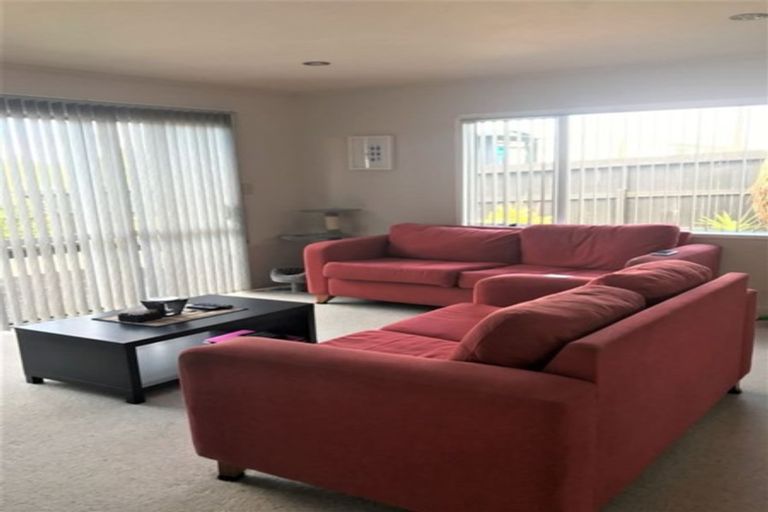 Photo of property in 163 Don Buck Road, Massey, Auckland, 0614