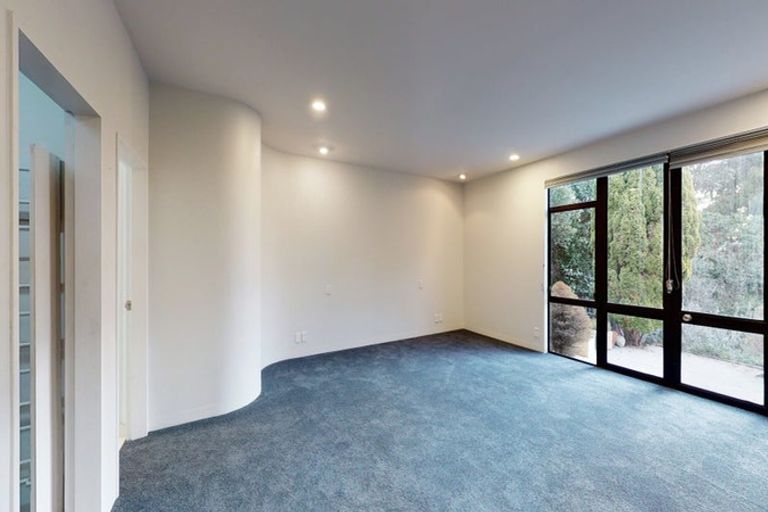 Photo of property in 65 Nevay Road, Miramar, Wellington, 6022