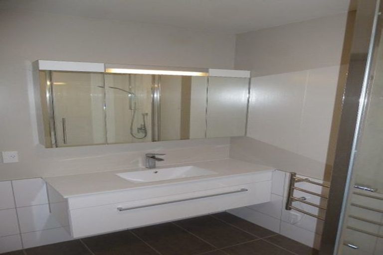 Photo of property in Canvas Apartments, 22/307u Willis Street, Te Aro, Wellington, 6011