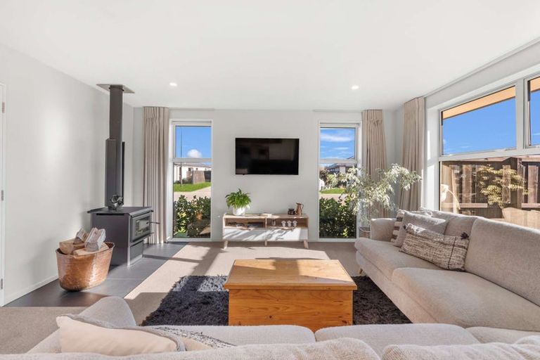 Photo of property in 49 Fairbairn Road, Rolleston, 7614