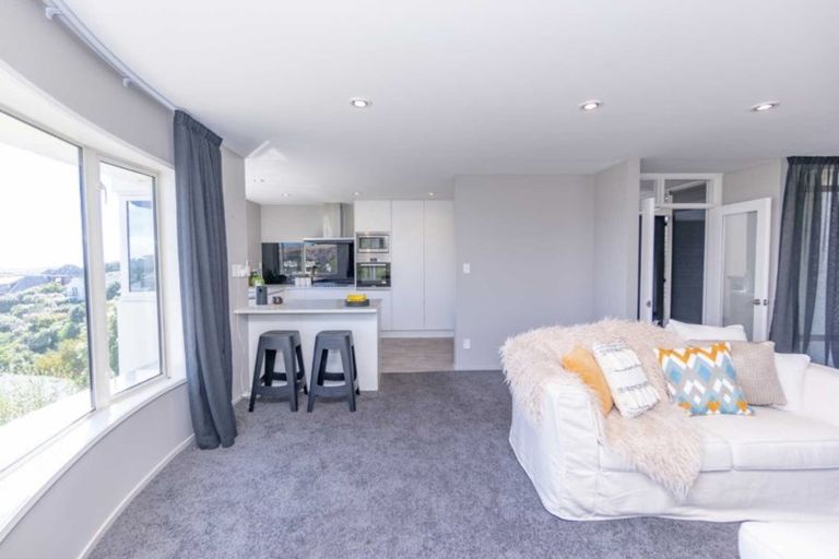 Photo of property in 15 Valley View, Mount Pleasant, Christchurch, 8081