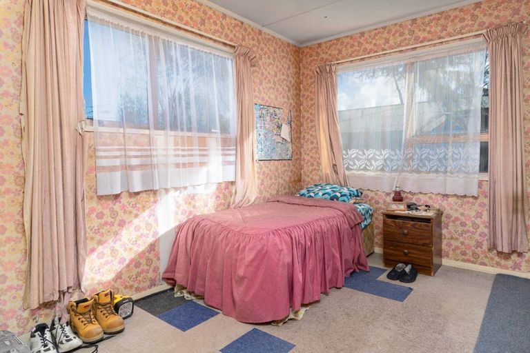 Photo of property in 8 Papawai Road, Greytown, 5712