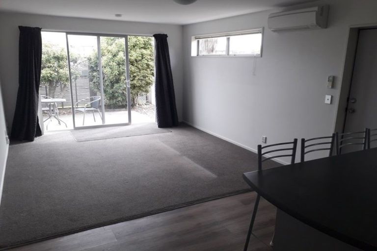 Photo of property in 53 Lyndon Street, Riccarton, Christchurch, 8041