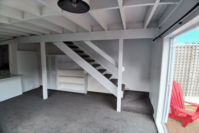 Photo of property in Paddington Apartments, 11/15u Mckinley Crescent, Brooklyn, Wellington, 6021