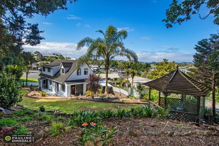 Photo of property in 17 Granfield Place, Te Kamo, Whangarei, 0112