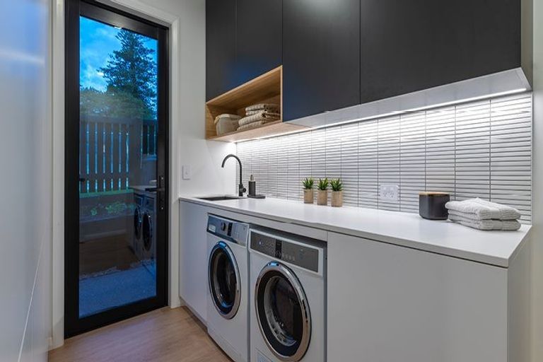 Photo of property in 298 Kitchener Road, Pukekohe, 2120