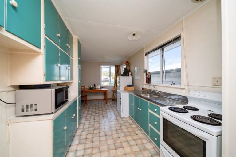 Photo of property in 7 Ngaio Place, Hawera, 4610