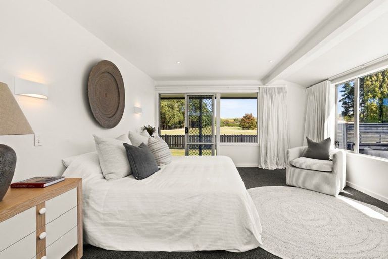 Photo of property in 10 Charlton Road, Te Awanga, 4102