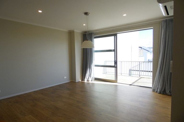Photo of property in 140 Hobsonville Point Road, Hobsonville, Auckland, 0616