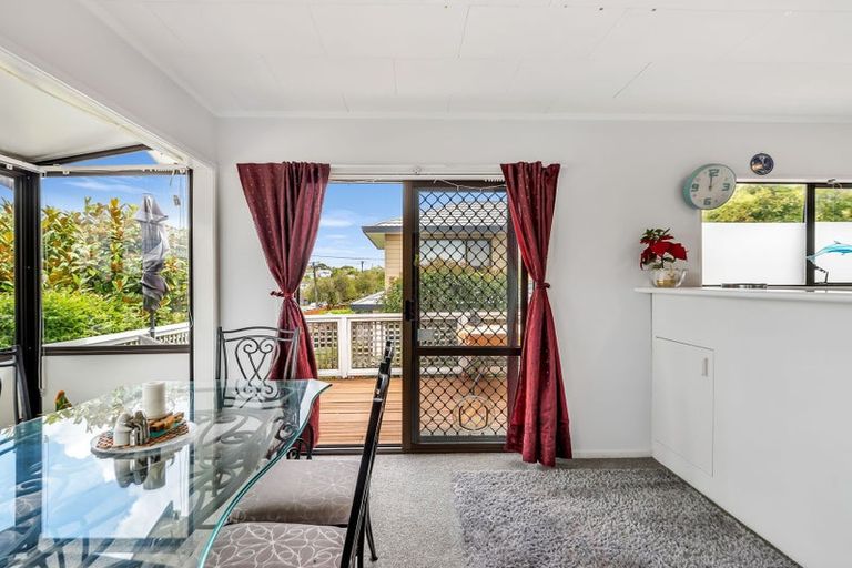 Photo of property in 1/23 Raines Avenue, Forrest Hill, Auckland, 0620