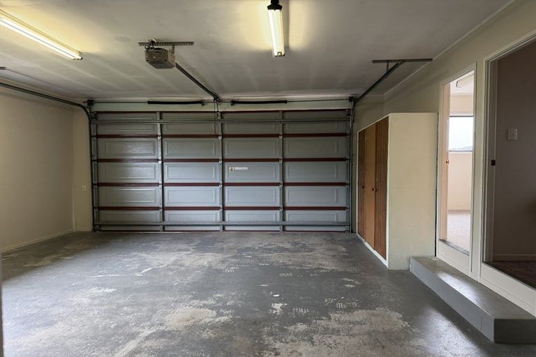 Photo of property in 10 Westpark Drive, West Harbour, Auckland, 0618
